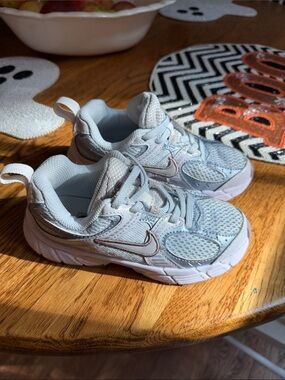 Nike Girls White, Ice Blue, and Gray Mesh Sneakers